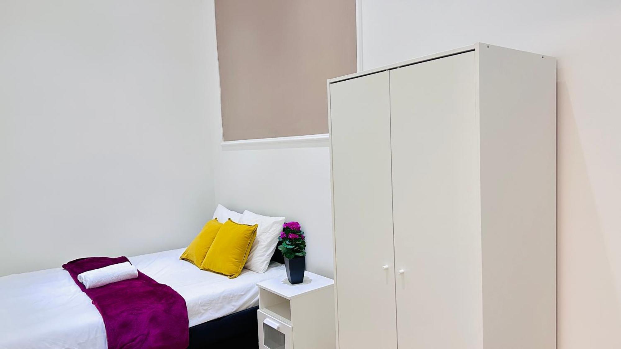 Private Bedroom In The Apartment In Ulloi 66- 5Min To Corvin Negyed, Aldi — Photos 1